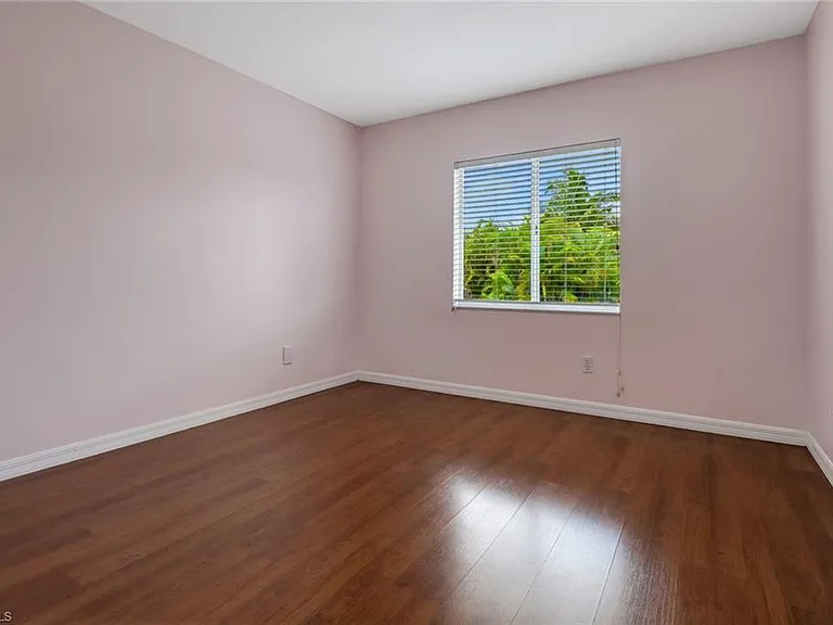 8271 Laurel Lakes Way — Photo 26