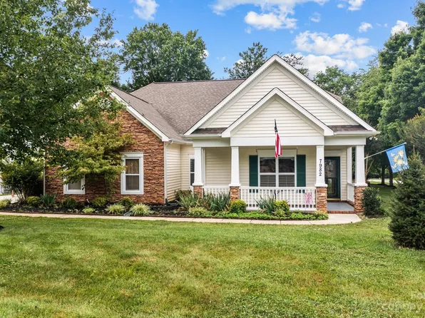 7982 Andrew Franklin Dr, Denver, NC 28037