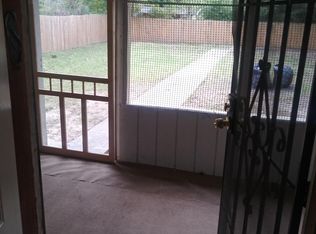 2004 W 28th Ave, Pine Bluff, AR 71603