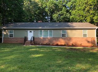 202 Dalewood Dr, Simpsonville, SC 29681