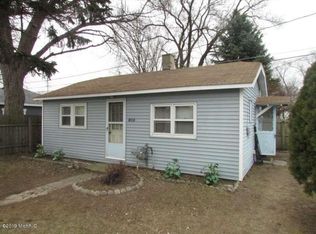 916 Grant Ave, Grand Haven, MI 49417