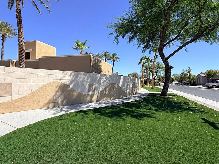 191 Twin Towers Ave — Photo 17