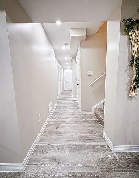 19 Yvette St NW #BASEMENT — Photo 5