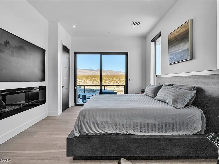3266 S Spring Mountain Blvd — Photo 37