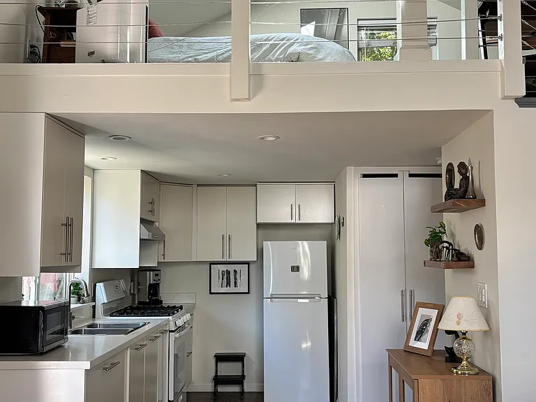 716 Pomona Ave — Photo 6