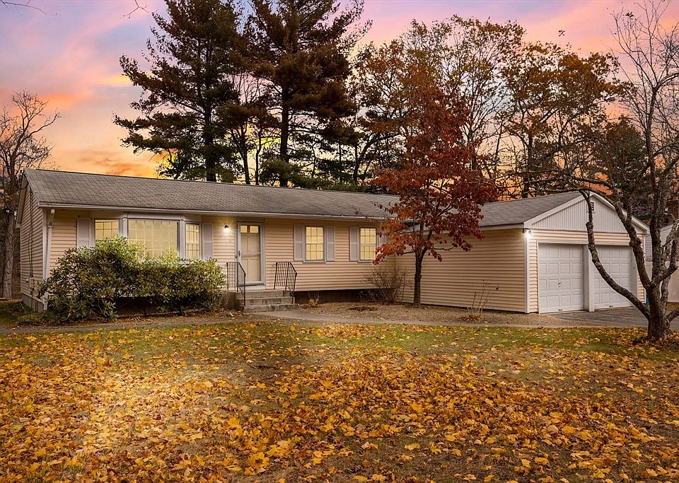 1st image of 11 Francine Dr