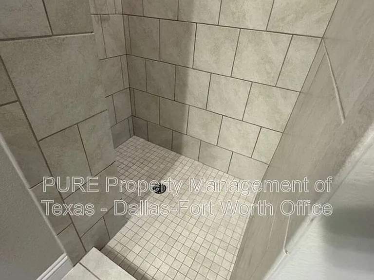 1612 Town Creek Cir — Photo 38
