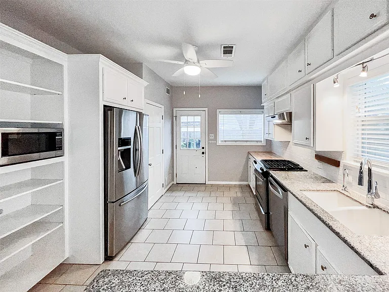 4035 Michaux St — Photo 8