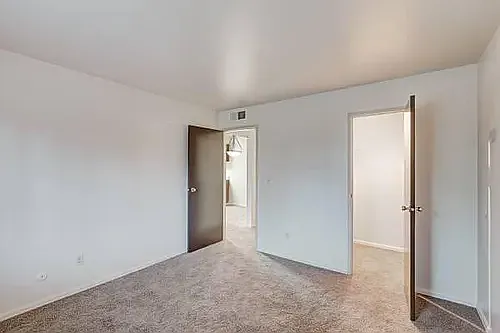 Aspenleaf Apartments — Photo 30