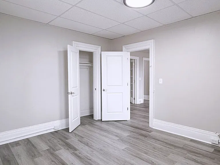 Willett Apartments — Photo 15