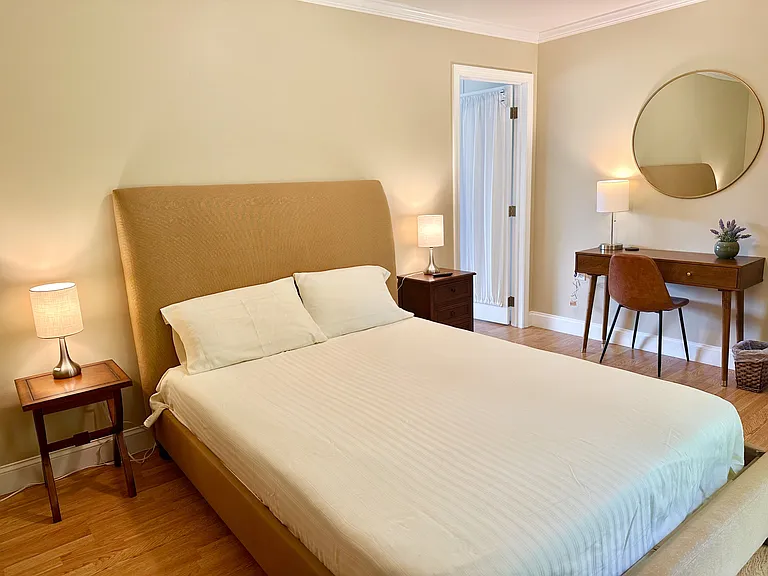 Queen bedroom with desk