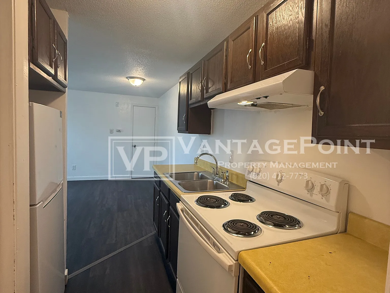 2245 Imperial Lane - 3 — Photo 4