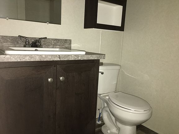 3rd image of 1618 Commonwealth Dr