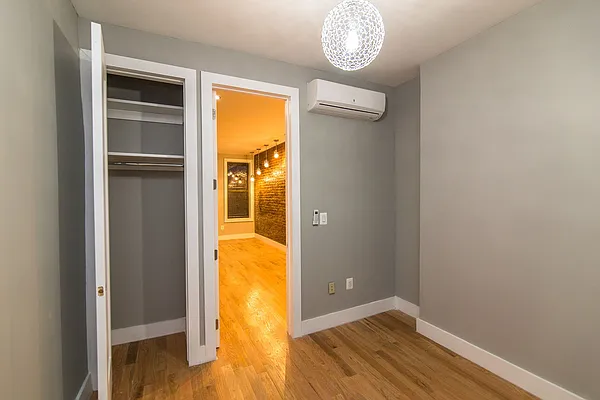 Rented by Nooklyn NYC LLC | media 16
