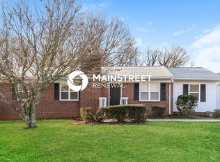 936 Rock Spring Dr, Winston Salem, NC 27105