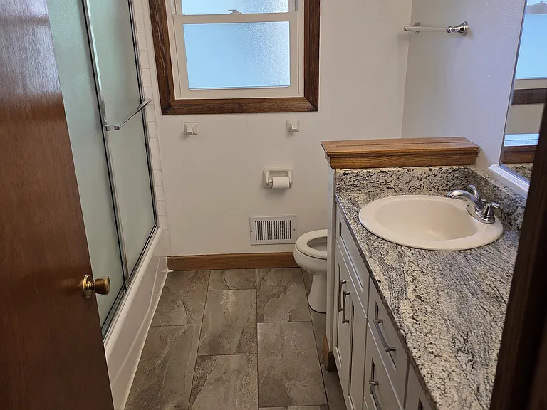 417 Gascoigne Dr #417 — Photo 5