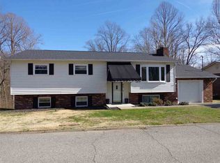 65 Hamill Rd, Huntington, WV 25701