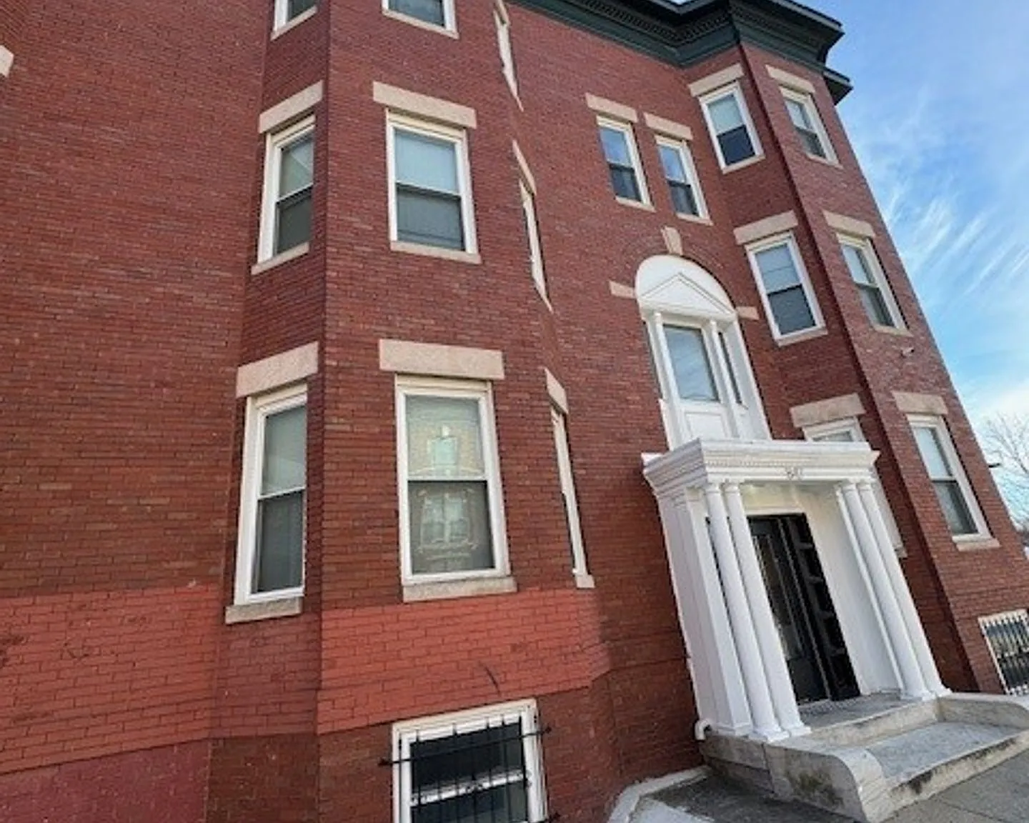 Whitelock Apartments LLC — Photo 2