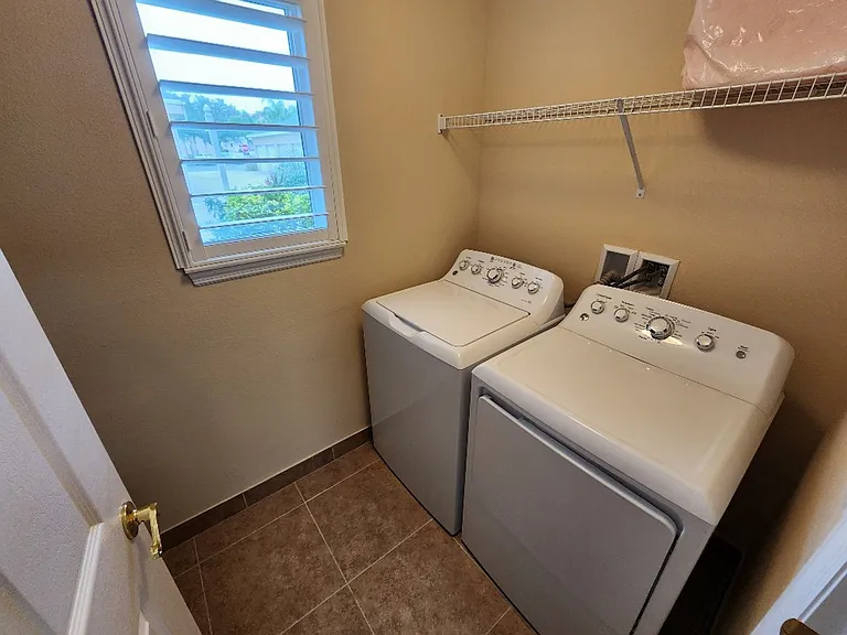 468 Bouchelle Dr #127 — Photo 13