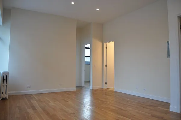 Rented by Sky Management | media 18