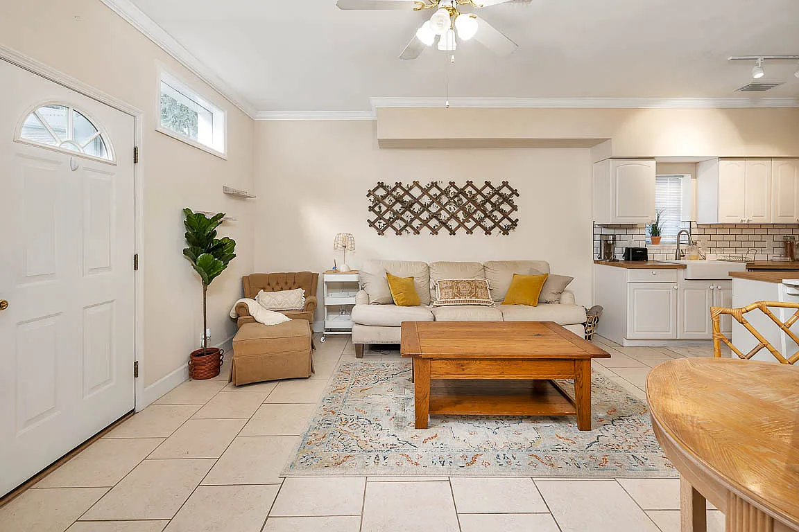 501 Atlantic Dr — Photo 2