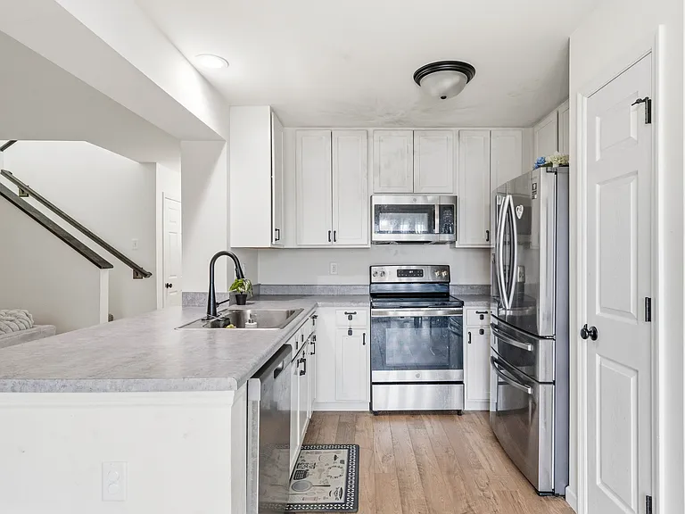 907 Black Bear Dr — Photo 11