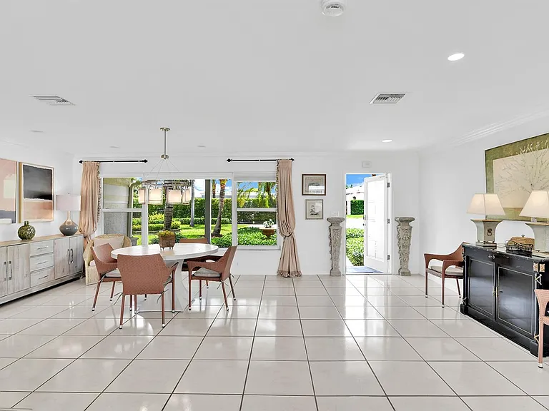 3211 Karen Dr — Photo 7
