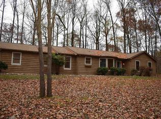 946 Campbell Rd, Evansville, IN 47725