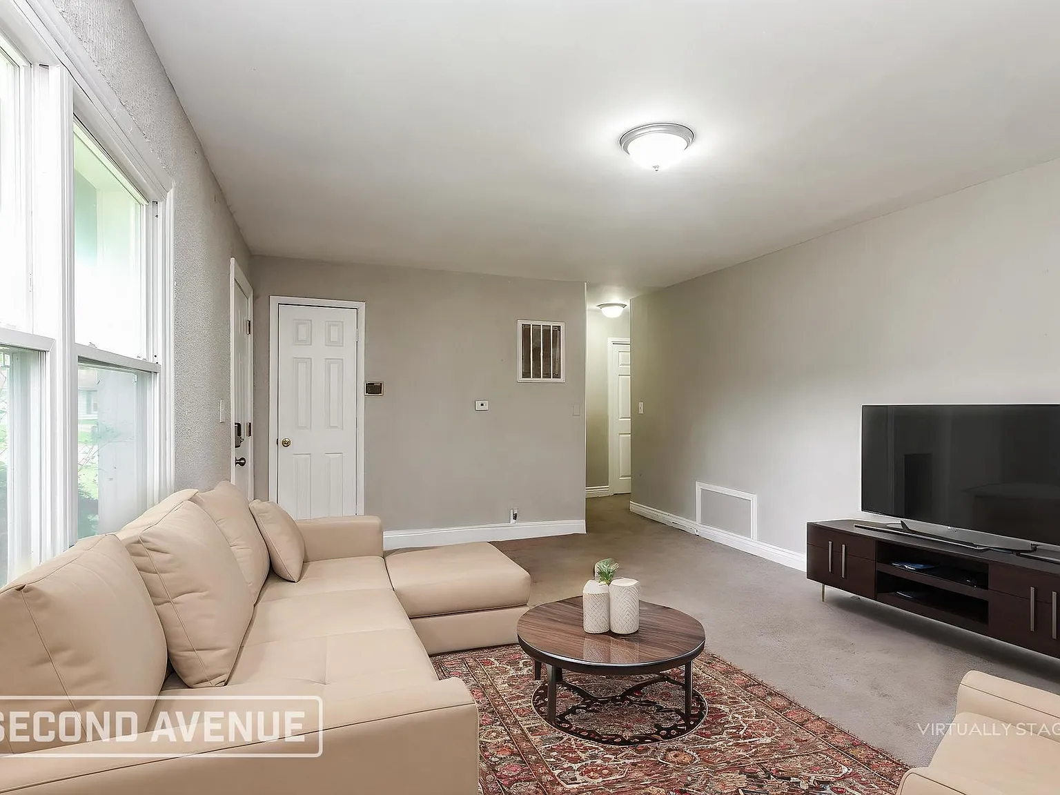 3 bed, 1.0 bath, 1073 sqft, $1,150 — Photo 2