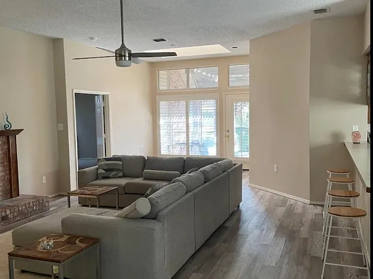 1300 Winnipeg Dr — Photo 17