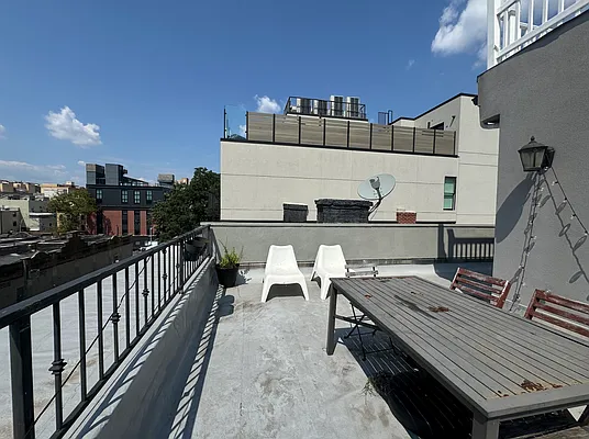 Rented by APT212 INC | media 8