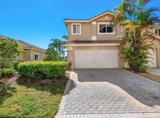15848 SW 12th St, Pembroke Pines, FL 33027