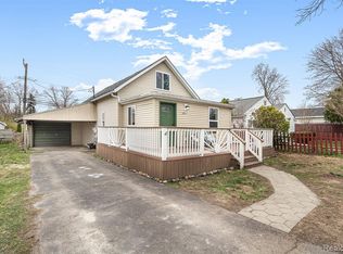 2825 Oldsmobile Ave, Waterford, MI