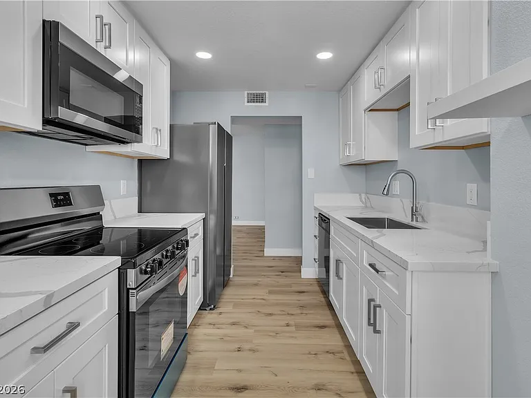 725 N Royal Crest Cir #237 — Photo 10