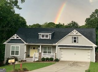 464 Holly Pl, Gainesville, GA 30501