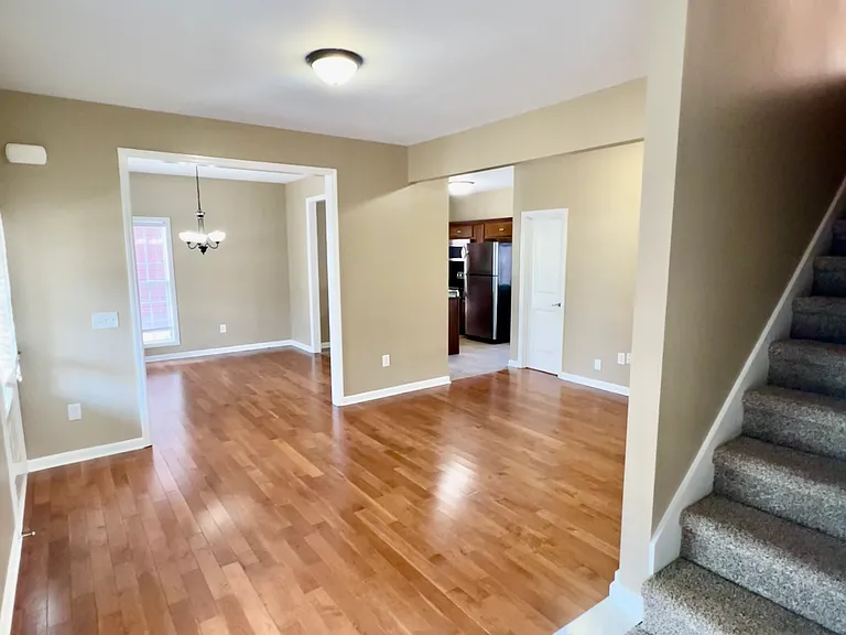 104 Saint Charles Pl — Photo 2