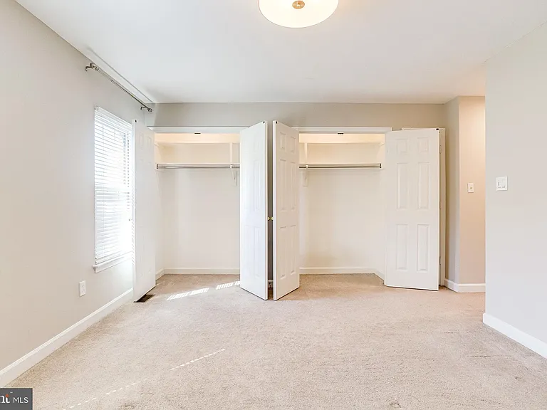 1706 S Edgewood St — Photo 56