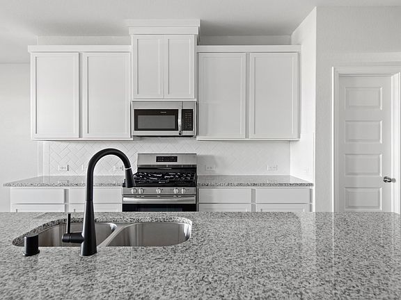 5th image of 27806 Western Creek Ct