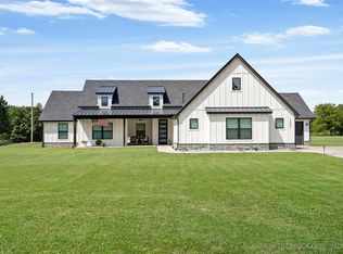 13801 E 460th Rd, Claremore, OK 74017