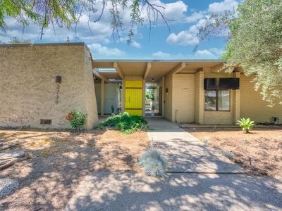 2739 W San Ramon Ave, Fresno, CA, 93711