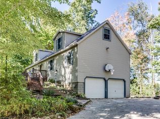 6644 Red Brush Rd, Ravenna, OH 44266