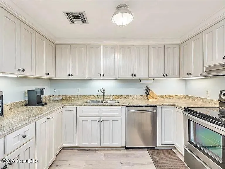 1 Marina 301a St #301A — Photo 5