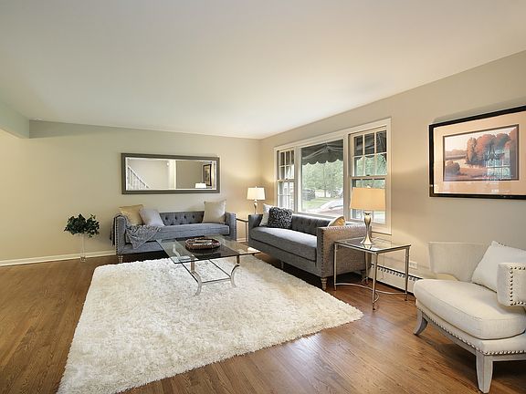 3rd image of 1635 Imperial Dr