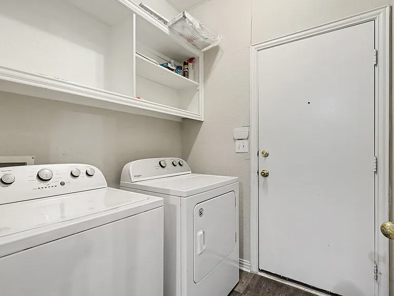 6881 Baird Dr — Photo 21