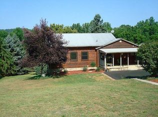 19 Fenstermacher Ln, Barto, PA 19504