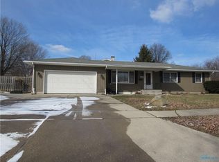601 Meadow Springs Rd, Maumee, OH 43537