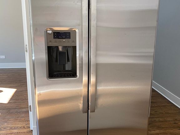 3rd image of 5034 N Washtenaw Ave #14270880