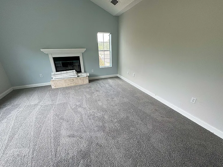 4500 Fairview Ave — Photo 4