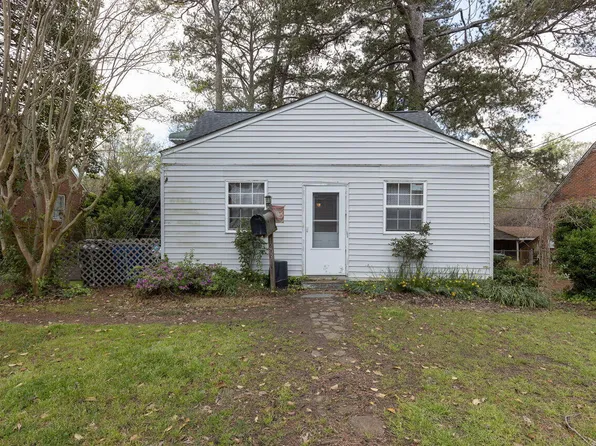 1203 Brookside Dr, Raleigh, NC 27604