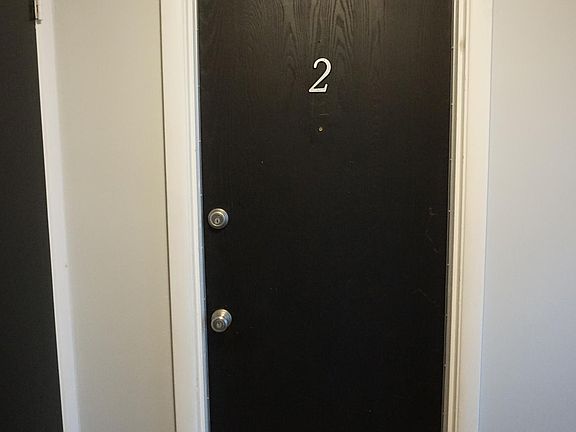 3rd image of 2212 Gerald Ct APT 2